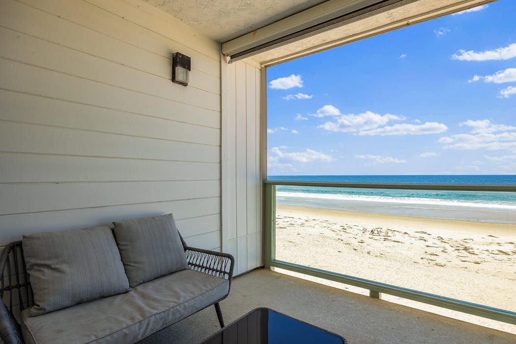 Shoreline Hideaway Beachfront