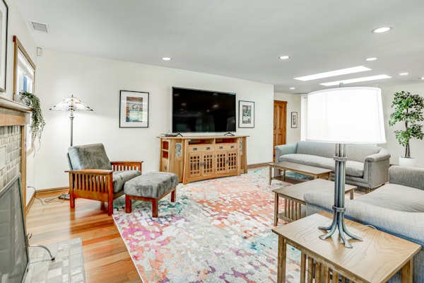 Hillcraft House Fantastic coastal home