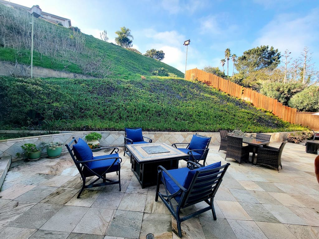 Hillcraft House Fantastic coastal home