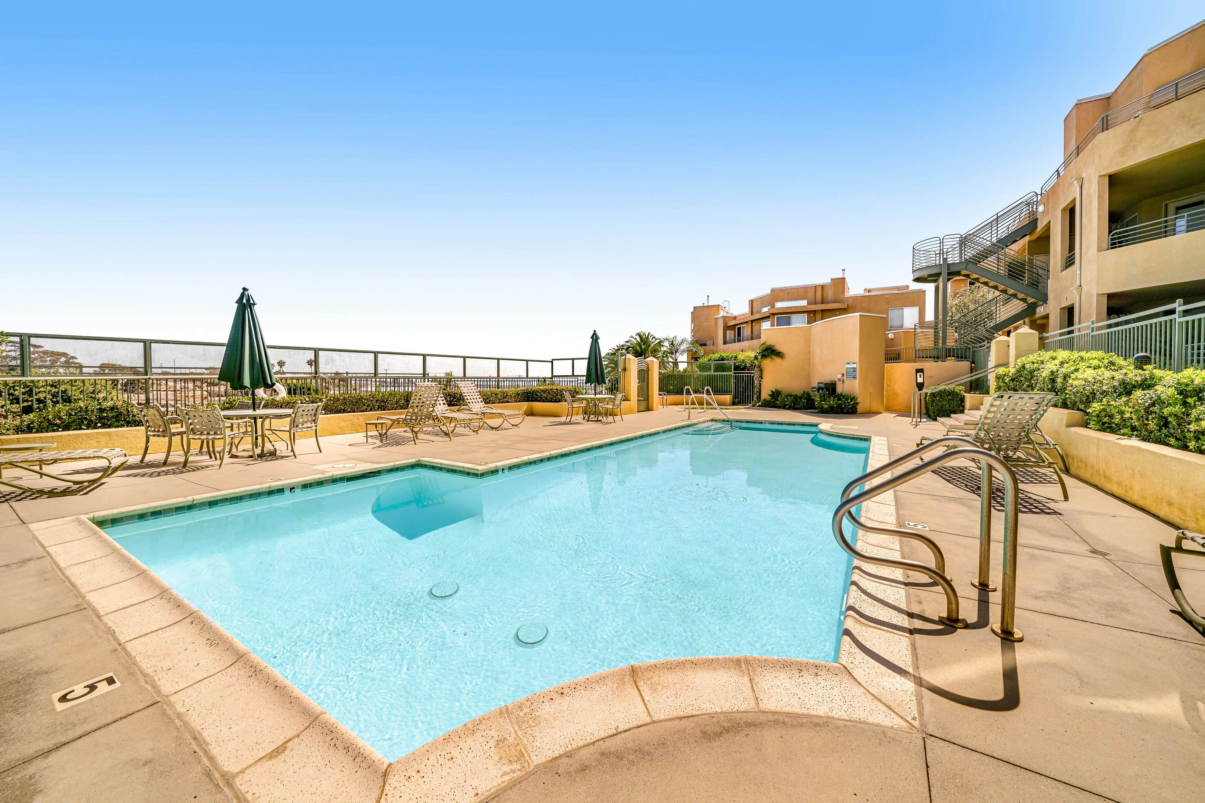 Ocean Pointe Getaway