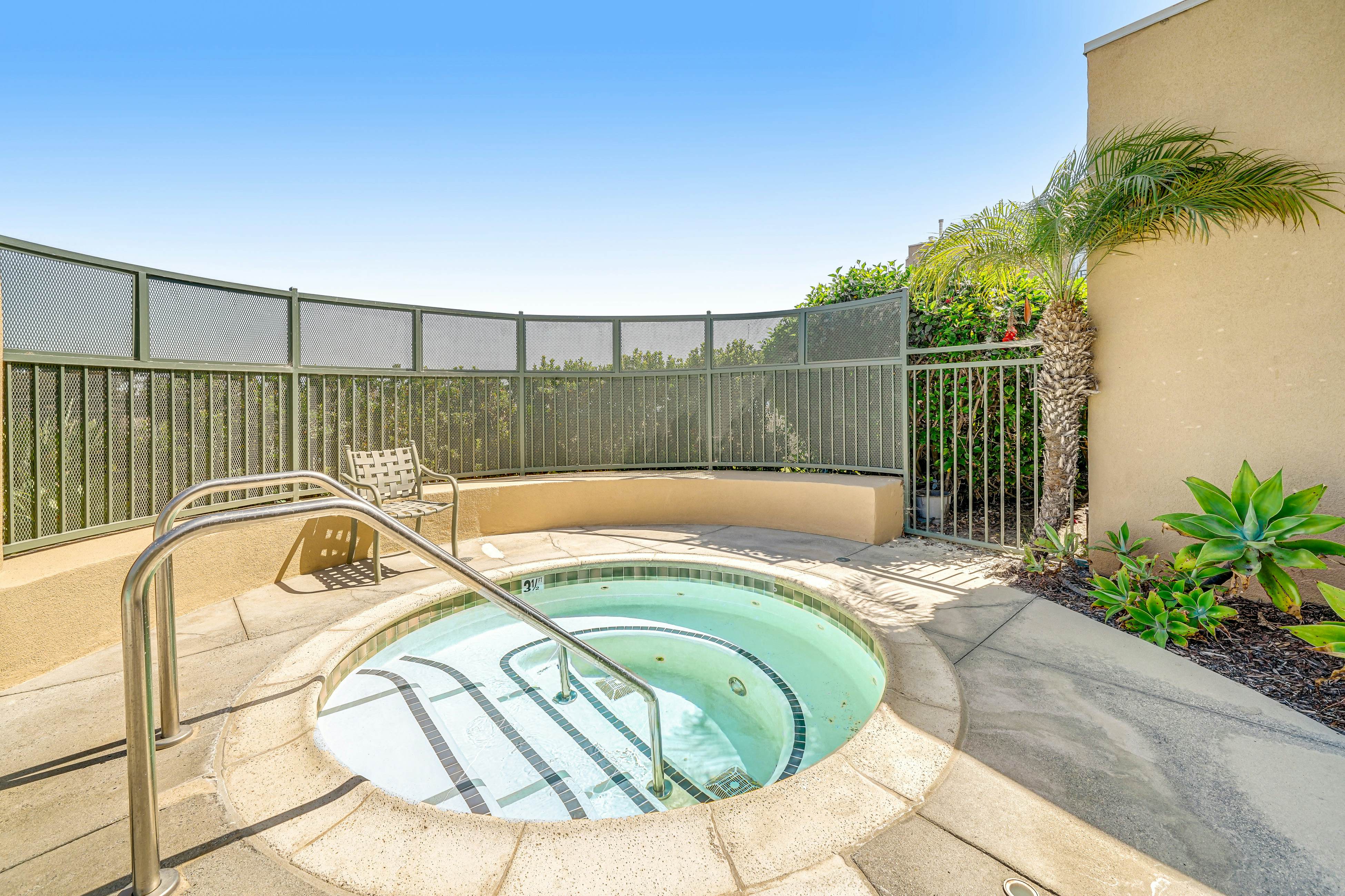 Ocean Pointe Getaway