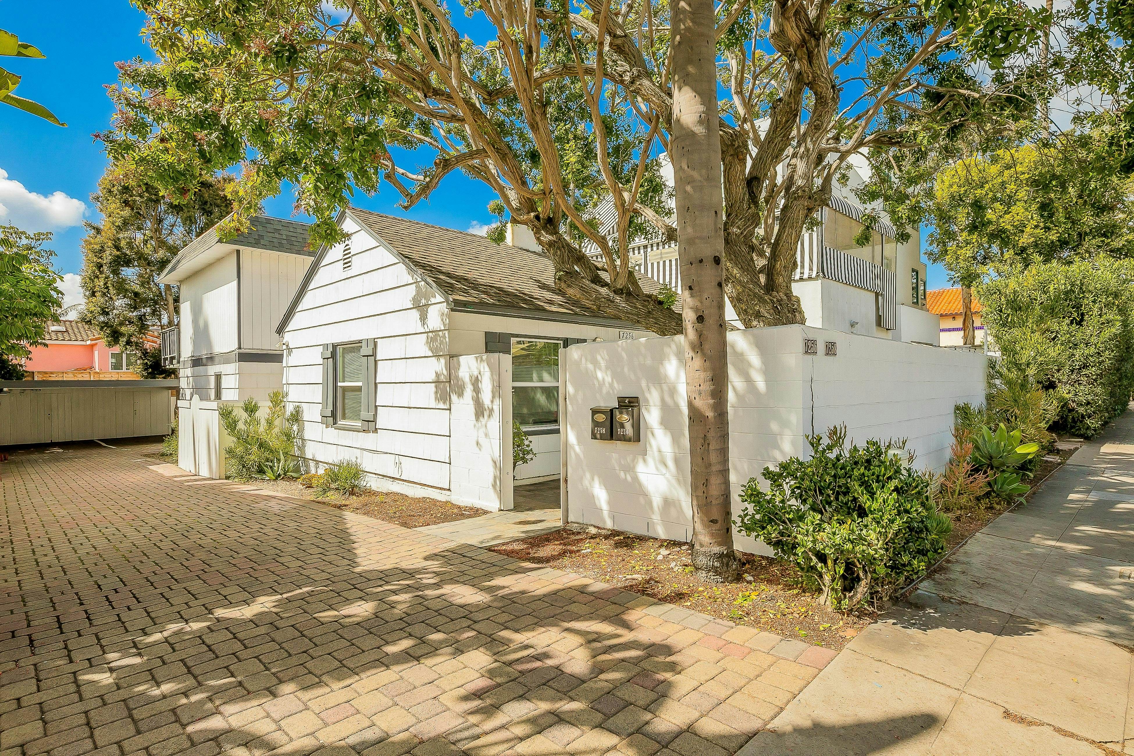 La Jolla Beach Retreat Compound