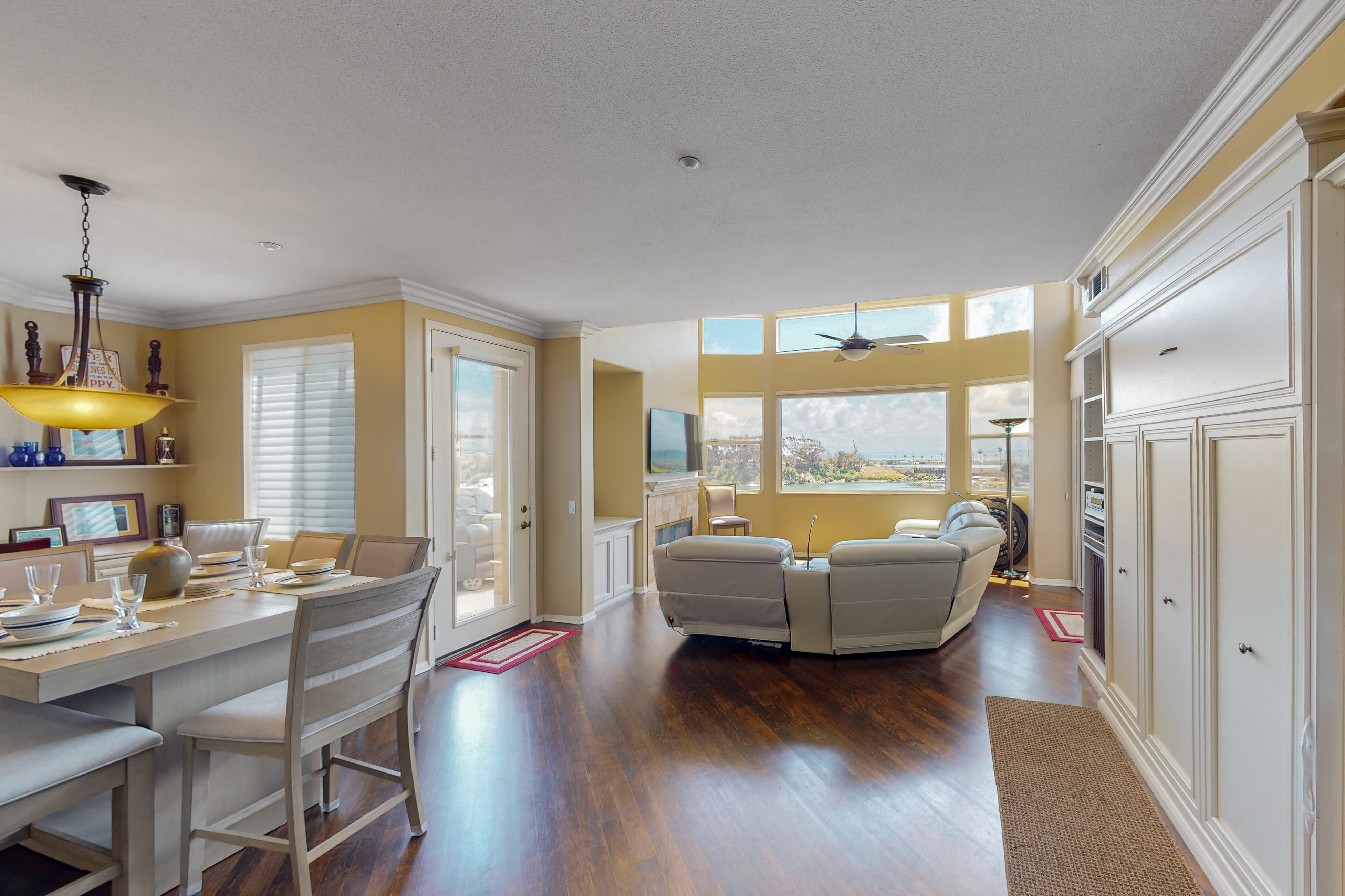 Lagoon Sunrise 205 - 30-Night Minimum