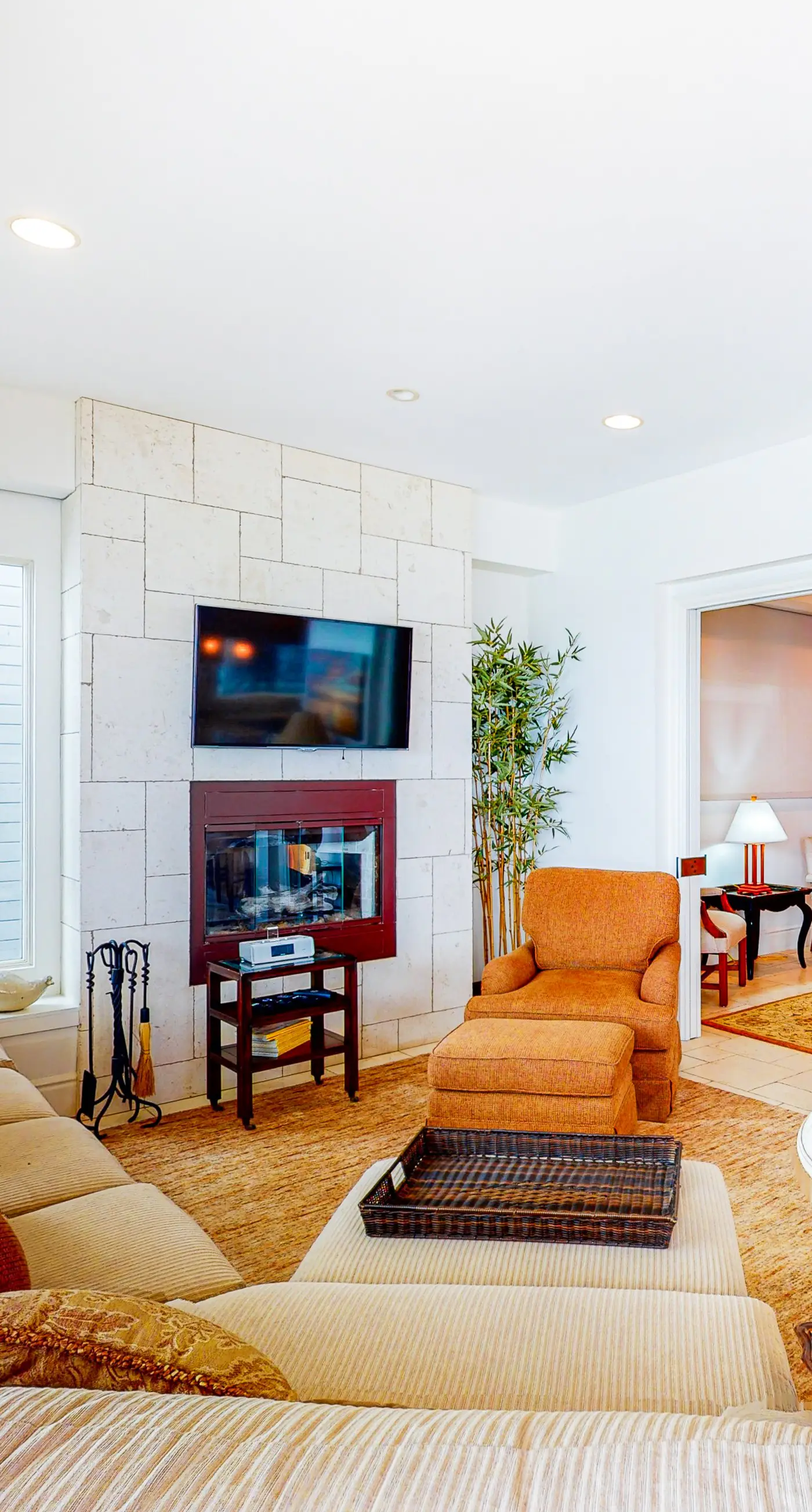 Luxury Oceanfront Home - Lower