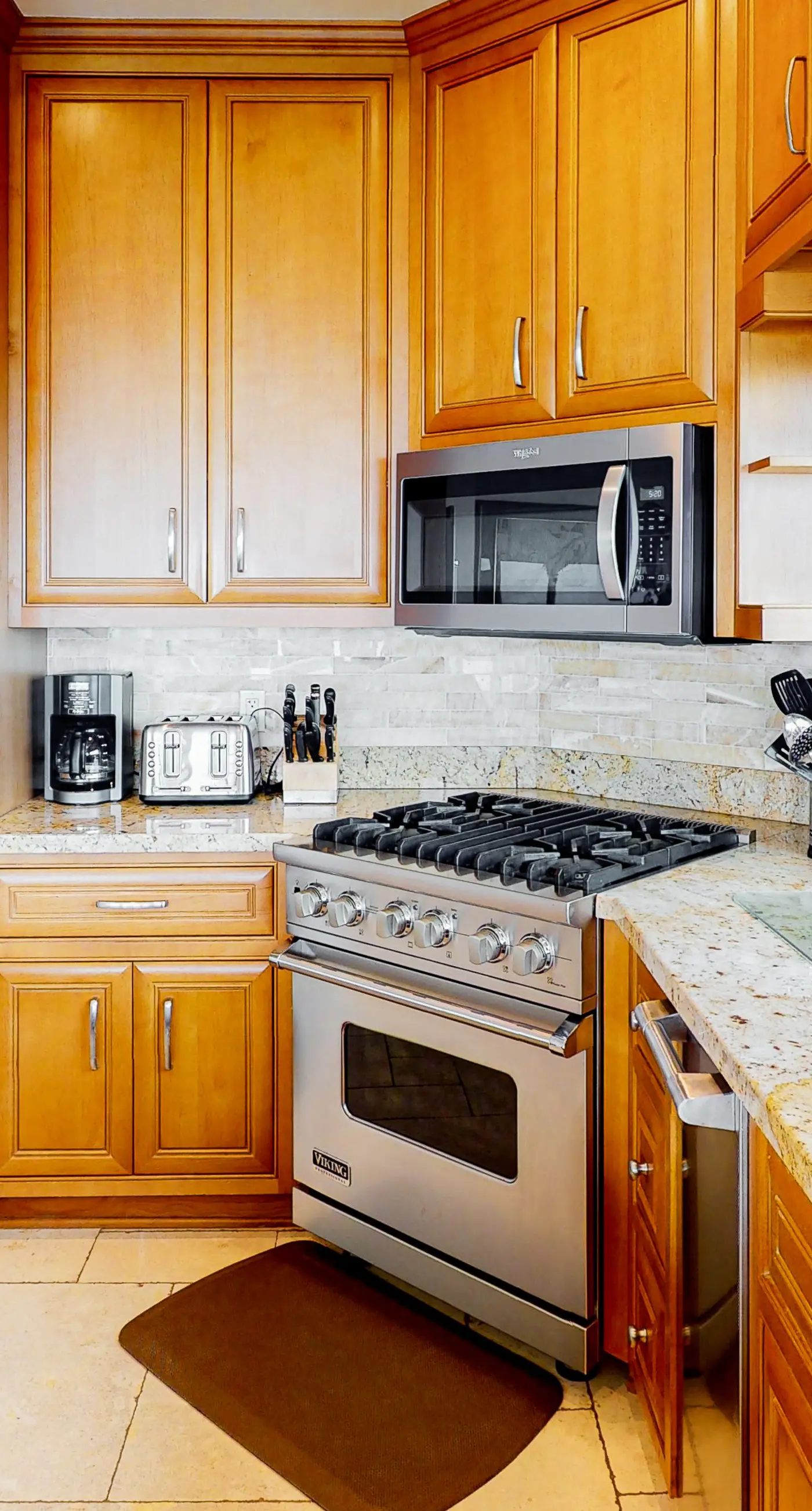 Luxury Oceanfront Home - Lower