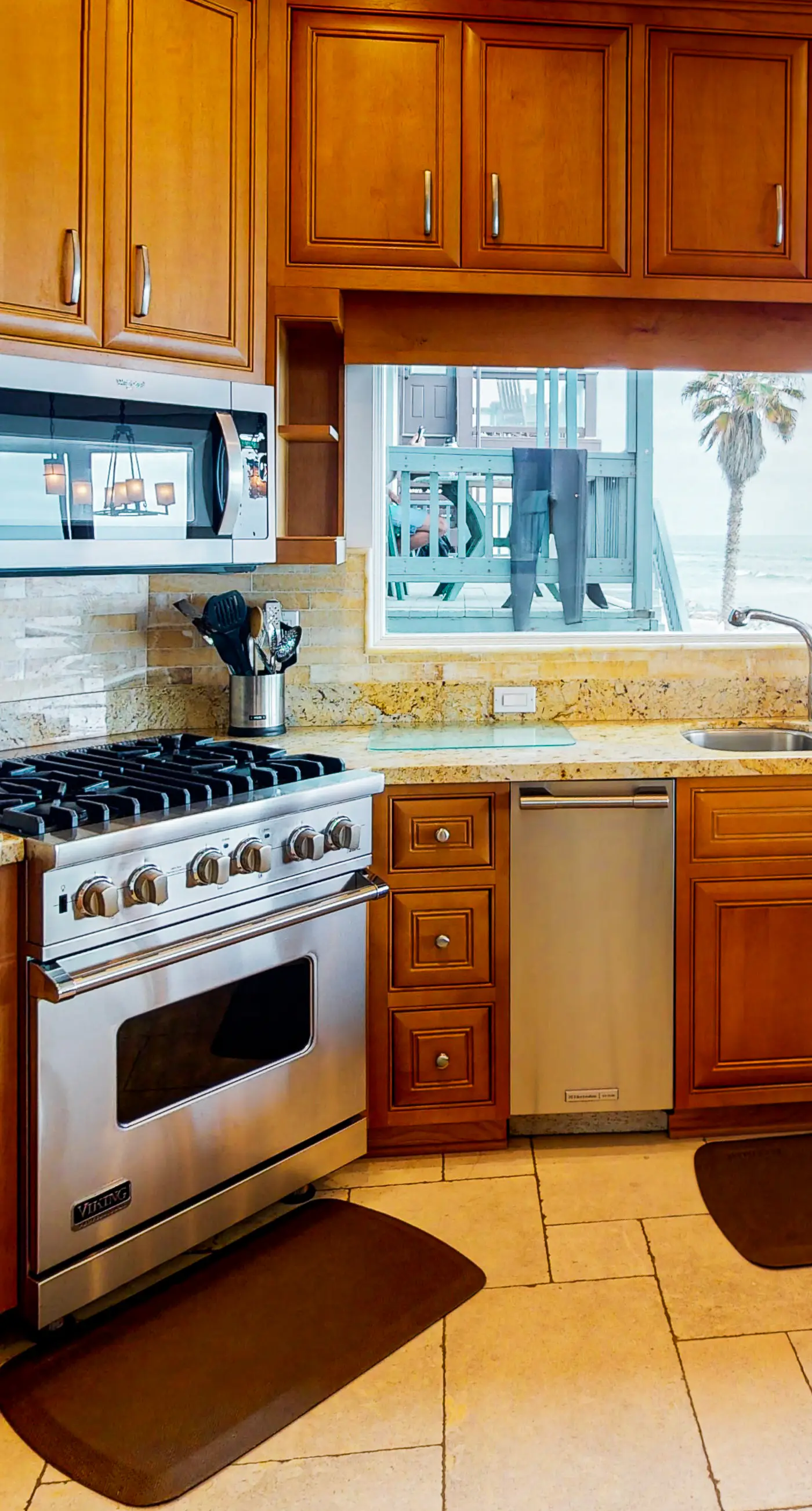 Luxury Oceanfront Home - Lower