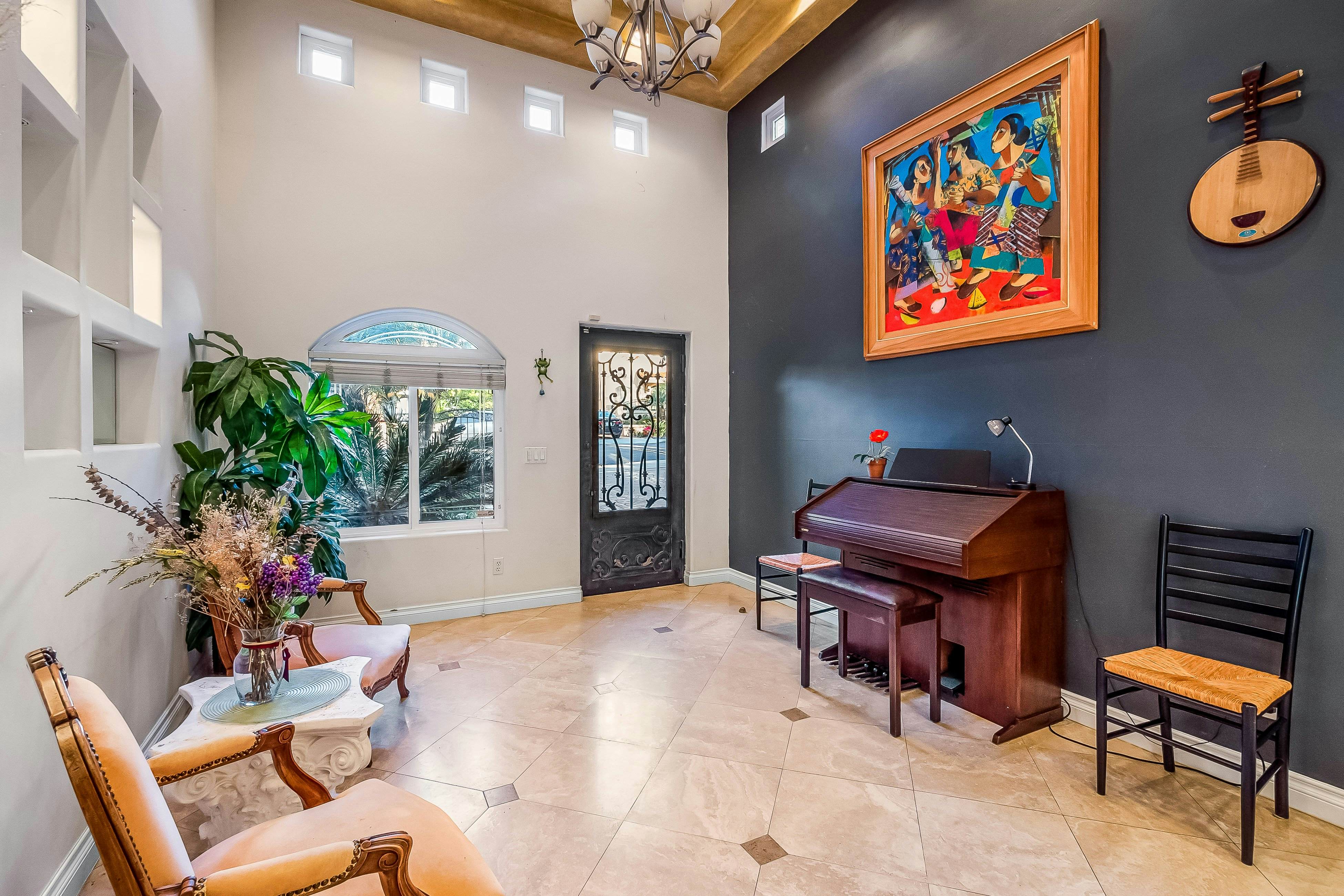 The Shangri-La of La Jolla