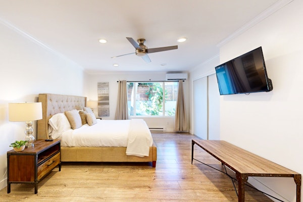 La Jolla Beach Retreat