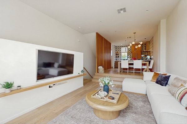 Sea & Stroll Abode 3BR