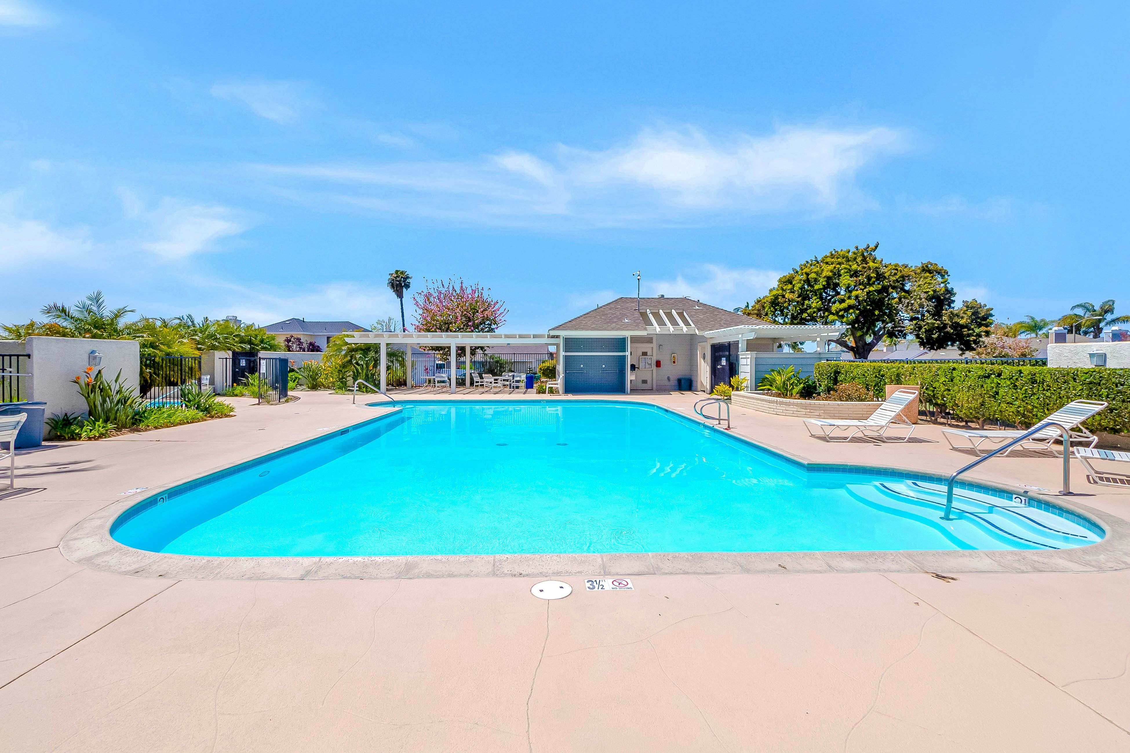 Carlsbad Bluewater Breeze