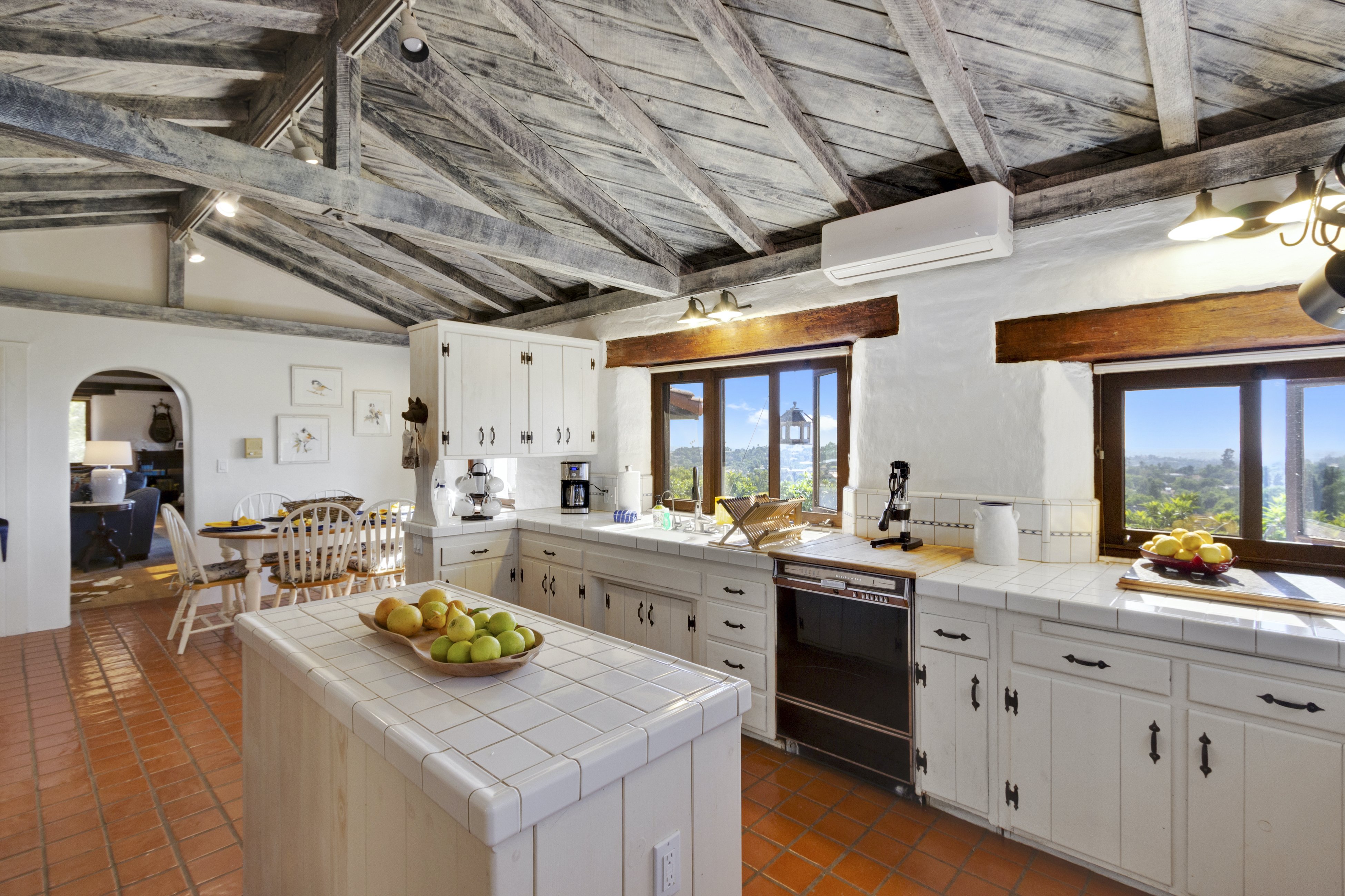 North County Oasis Mountain/Ocean Views, Pool