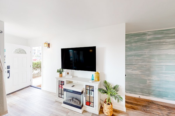 Pacific Street Hideaway Unit 2