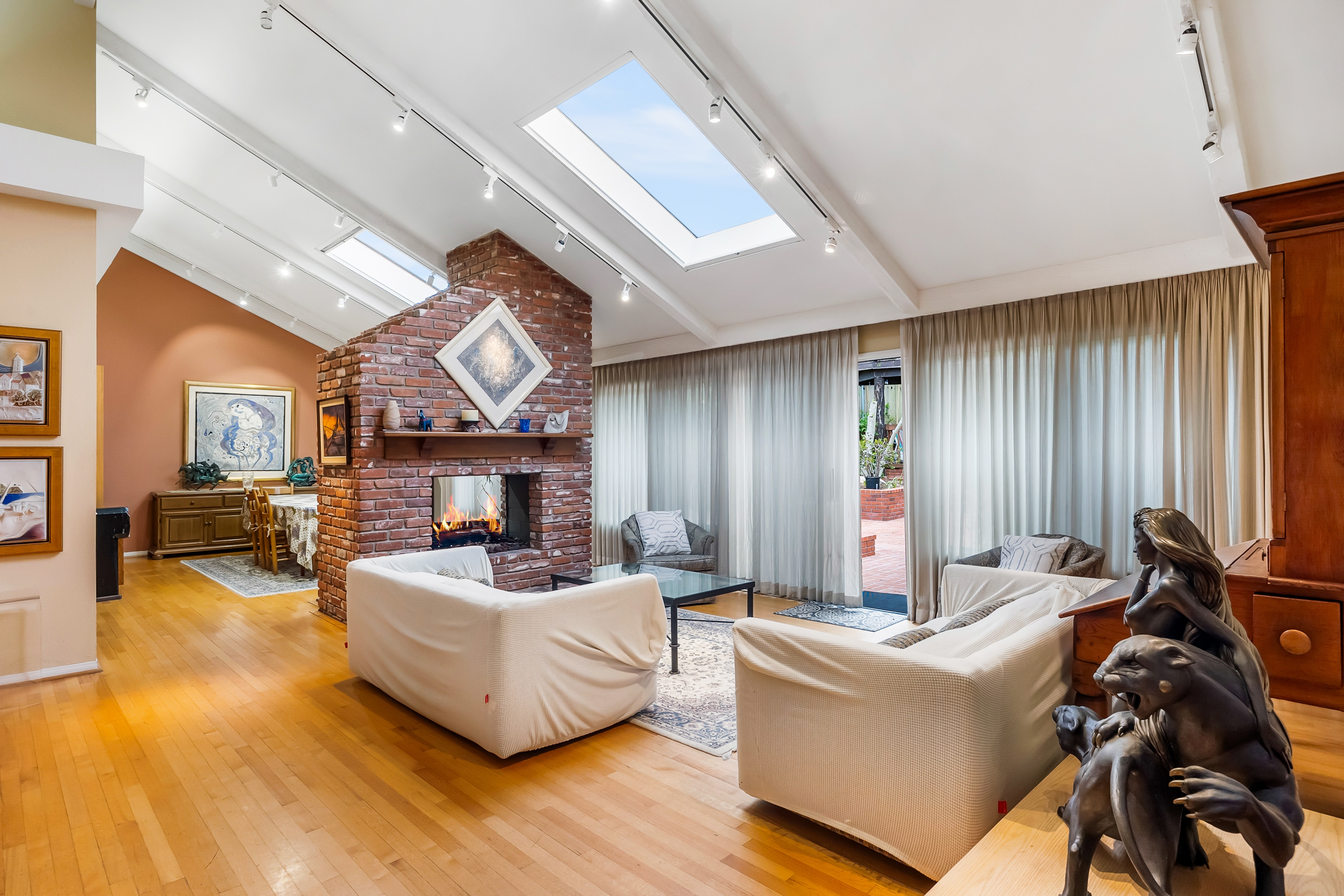 Sunny Dream Home away from home - With Private Pool & Close to the beach