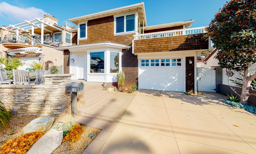 Sycamore Beach Retreat Fantastic Family House 1/2 Block From Beach w/Private W/D, WiFi, Central AC