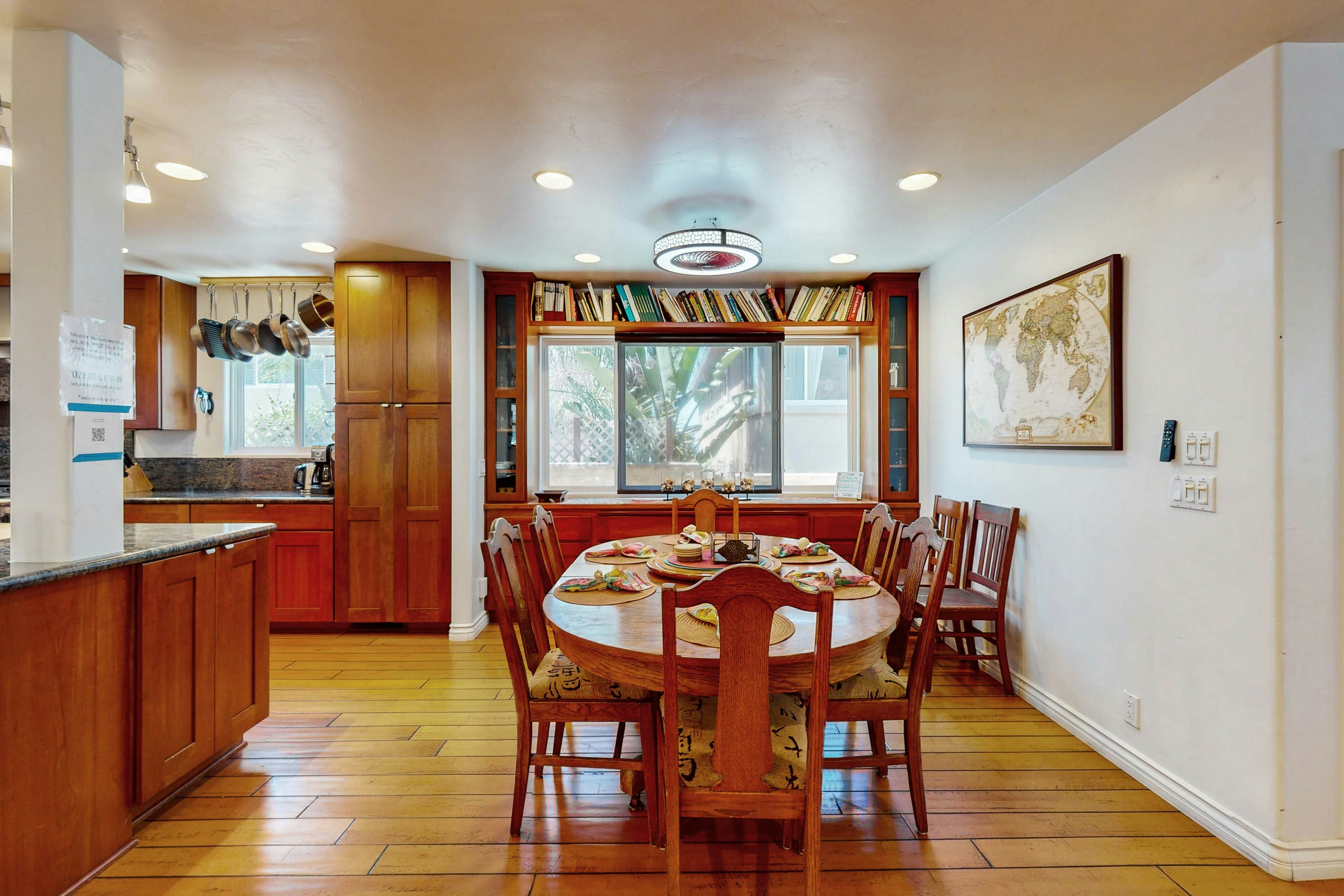 Coastal 3-Bedroom with Hot Tub and Ocean View