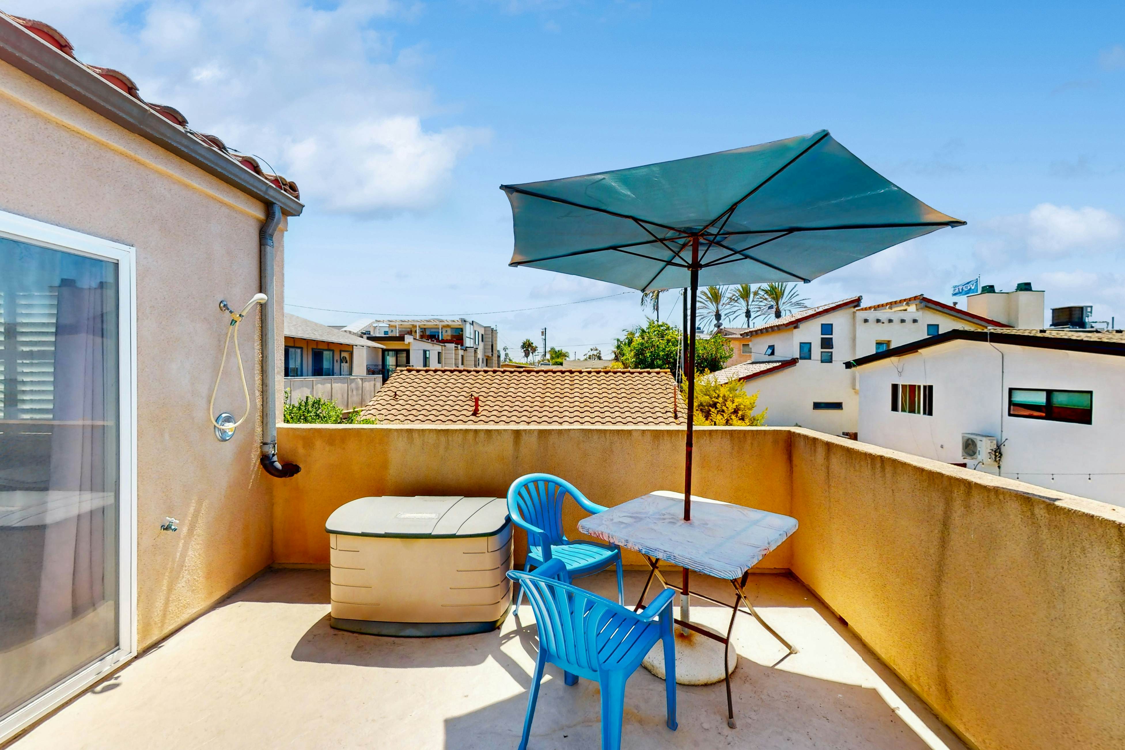 Coastal 3-Bedroom with Hot Tub and Ocean View