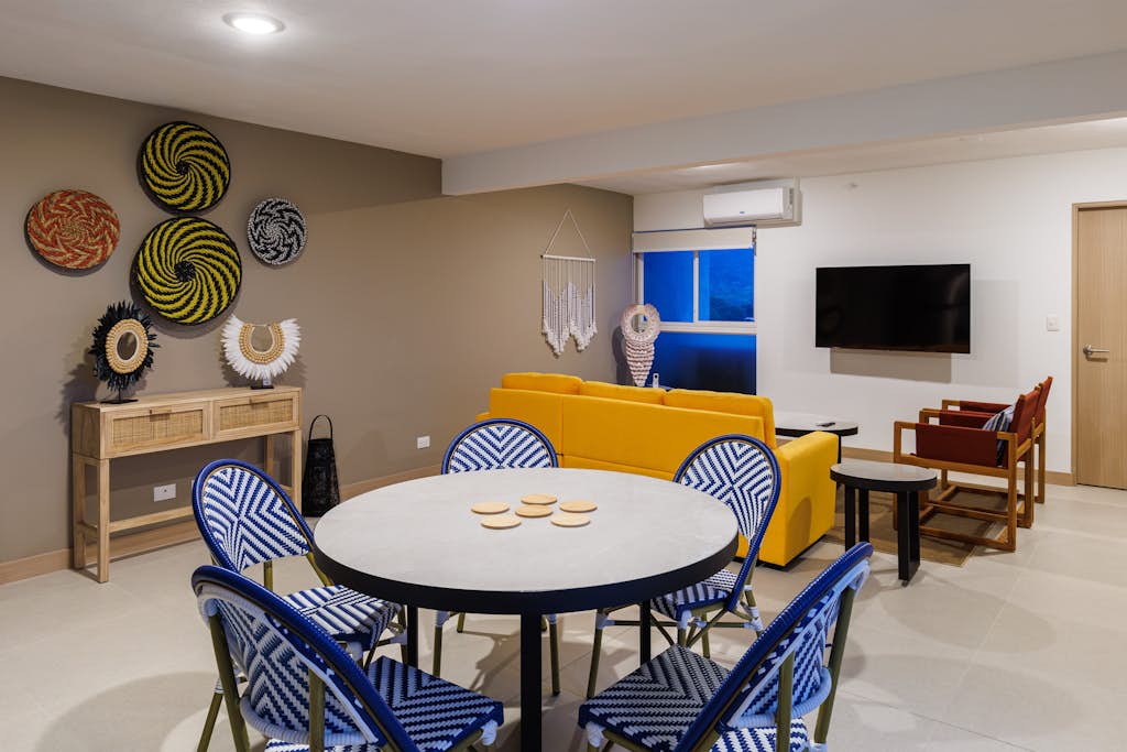 Casago 1202, Casago I Bright Condo I Steps from Beach