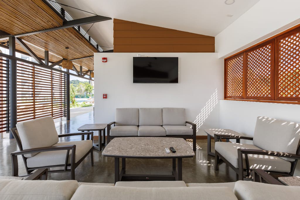 Casago 0205, Brand New Rental - Stylish Jacó Apartment with Pool Views