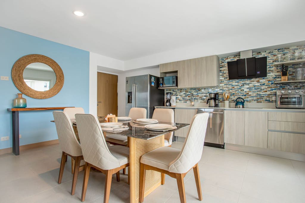 Bright & Modern Condo in Jacó – Steps from the Beach