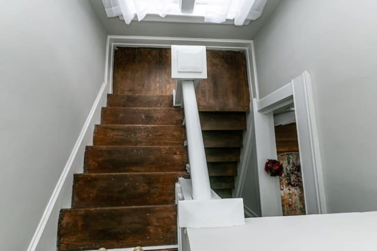 29th Street Trendy Lakeview Craftsman 8