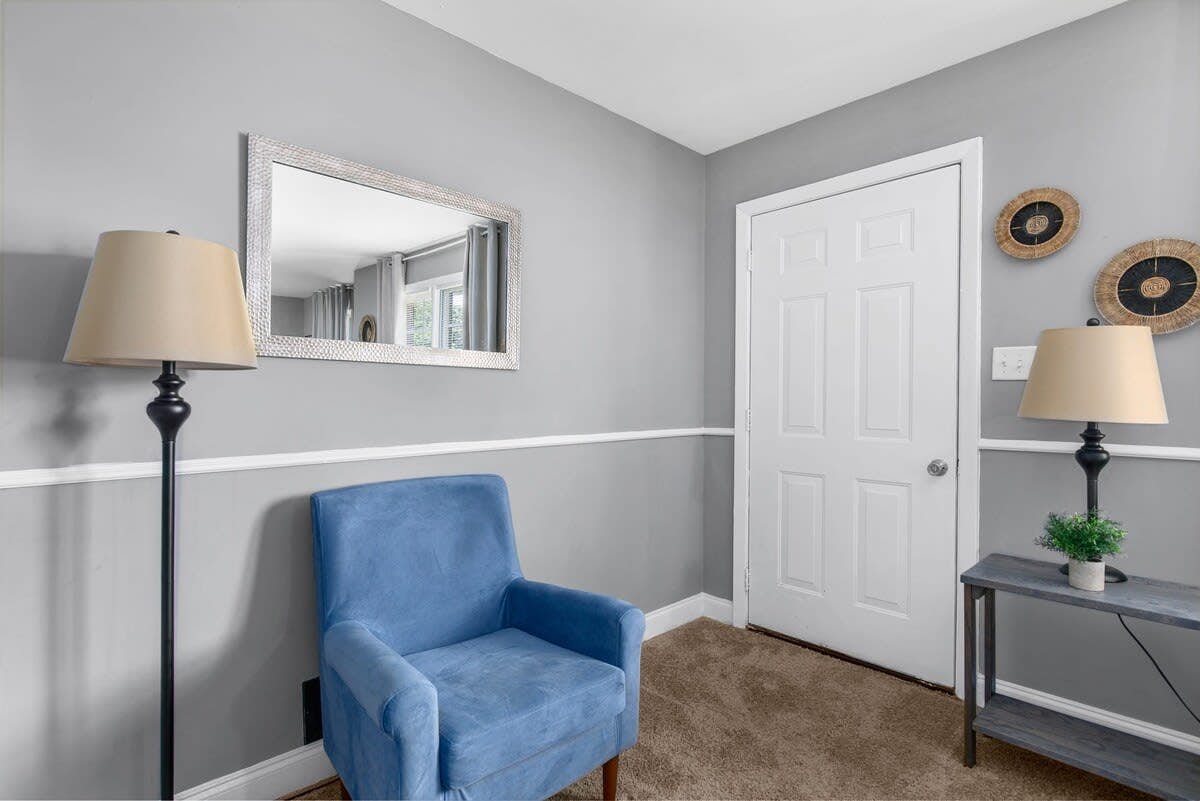 Broadmoor Bungalow - Unit A