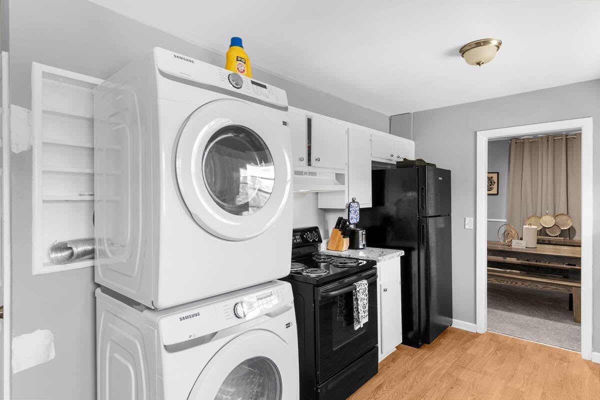 Broadmoor Bungalow - Unit A