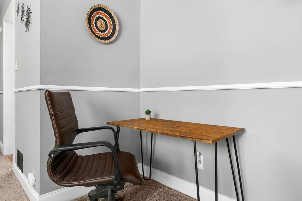 Broadmoor Bungalow - Unit A