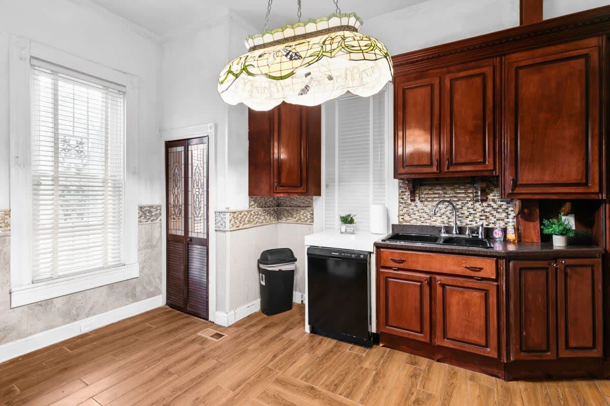 Jefferson Ave Historic