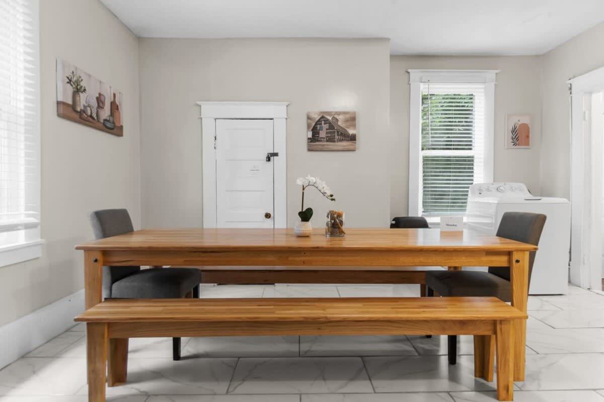 10 Mins to Legion Field- Ensley Highlands Hideaway