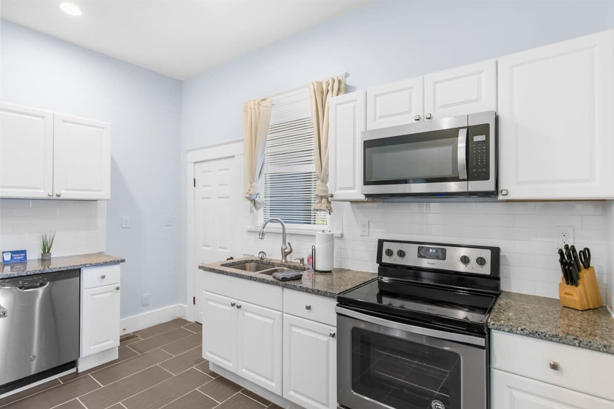 2nd Ave East Lake Craftsman