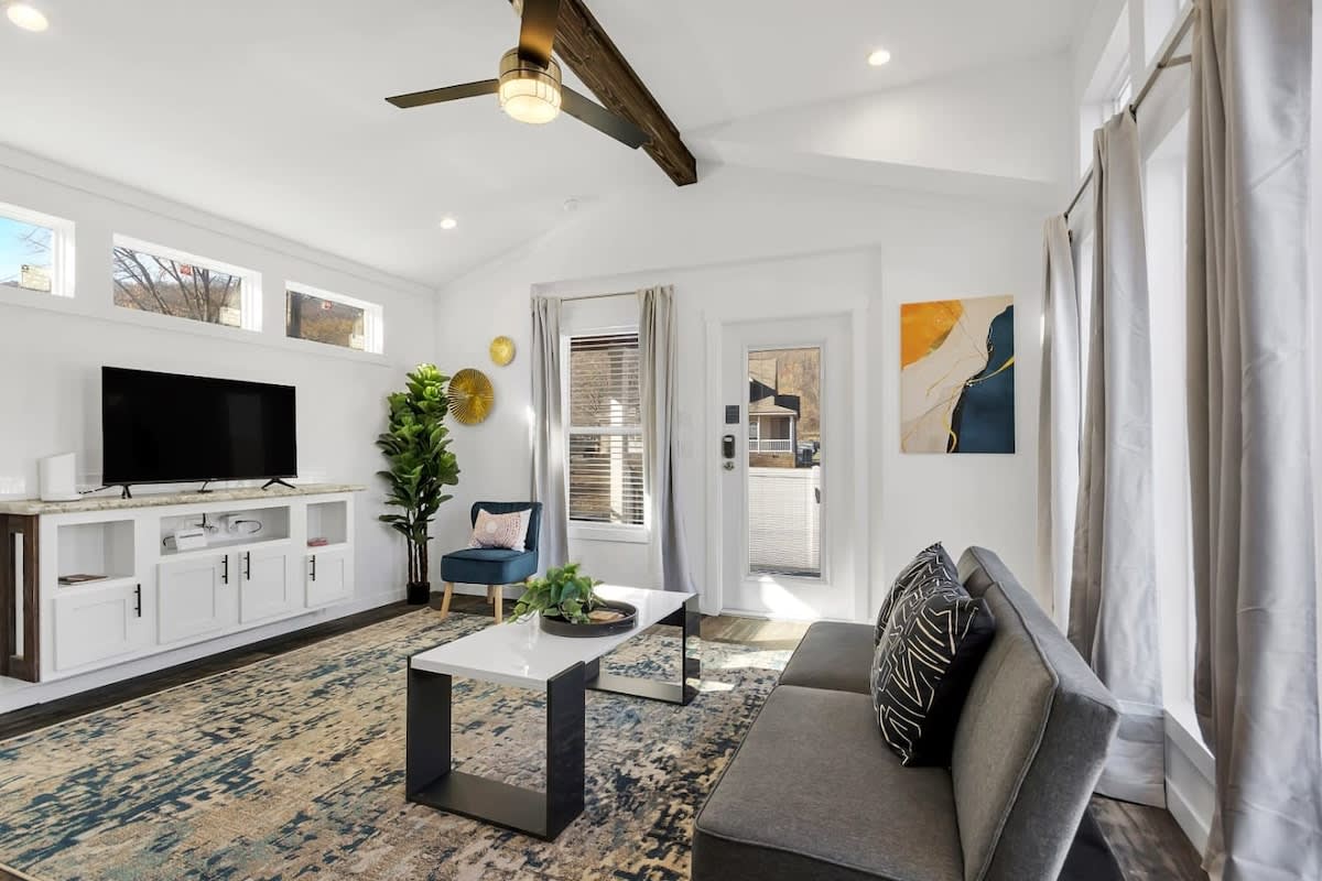 Byrd 4 Tiny Stay Getaway