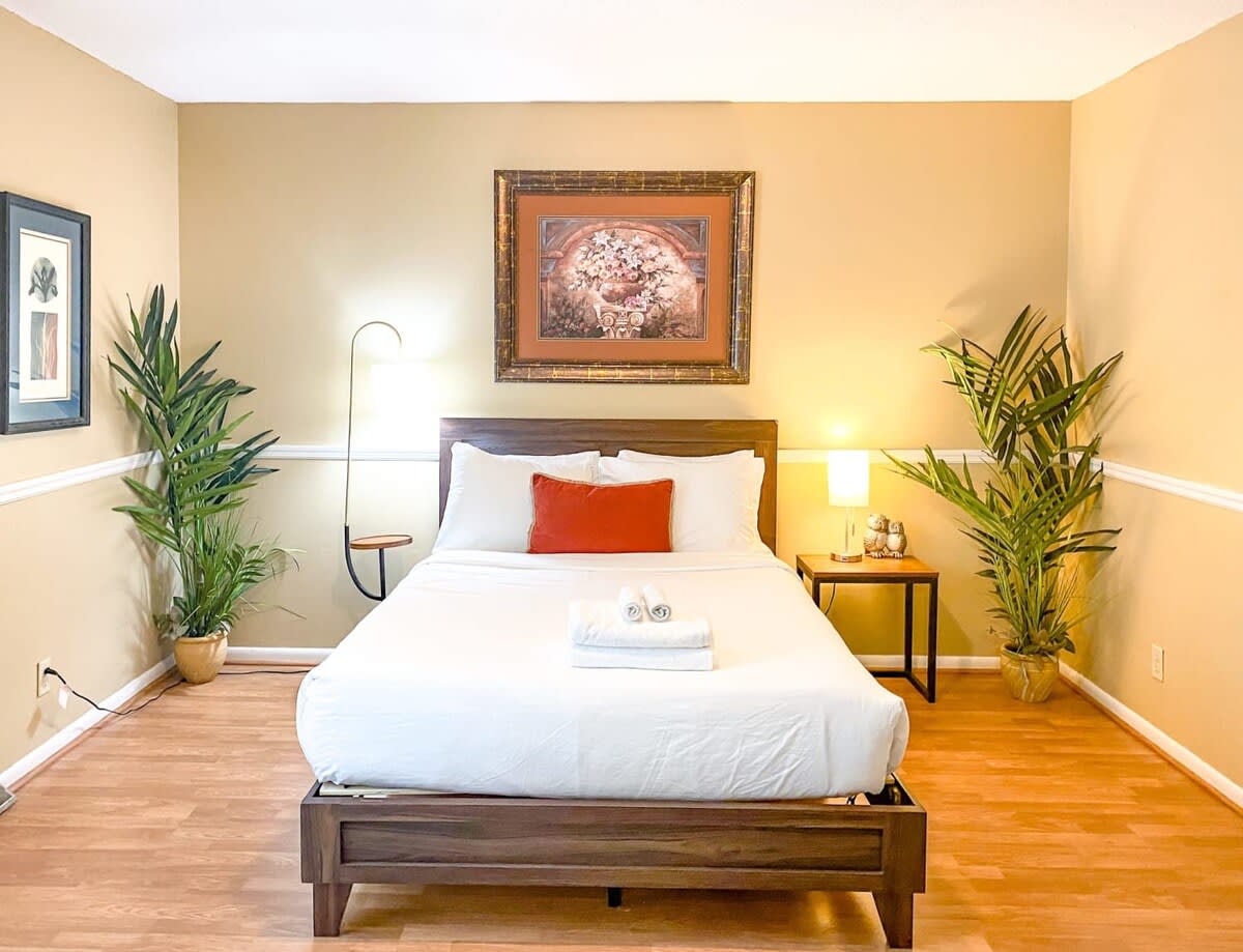 Backyard Pool! Near Space Center- Mahan Splashdown