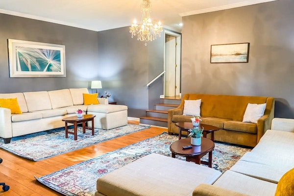 Minutes from Downtown & Arsenal! Cardinal Aerie