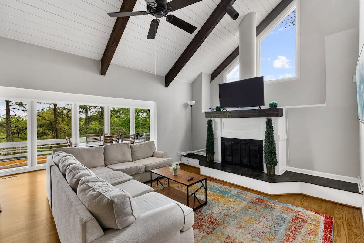 Pool, Huge Porch&Outdoor Dining - Terrace House