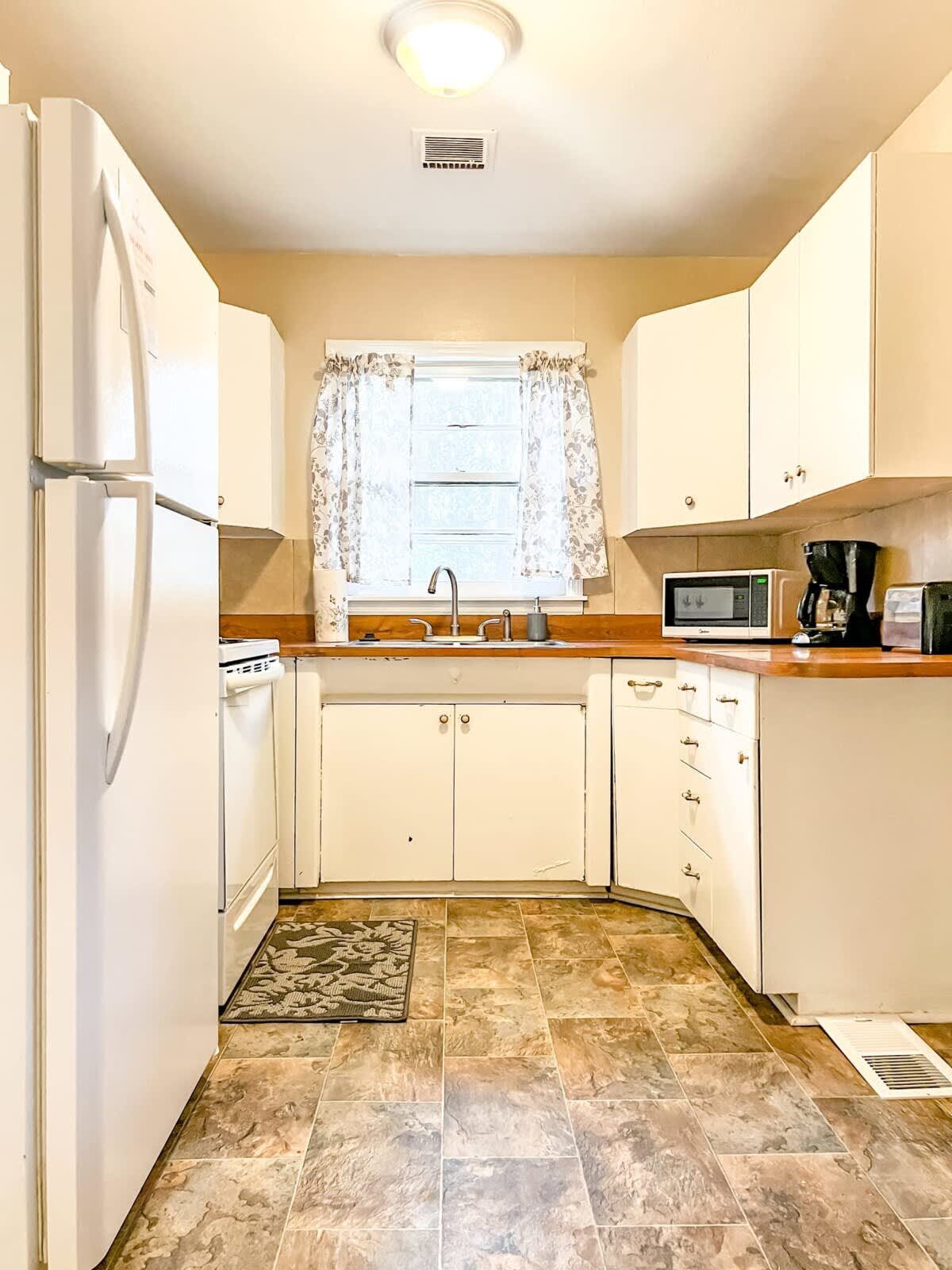 Welcome to our Alabama Alcove!