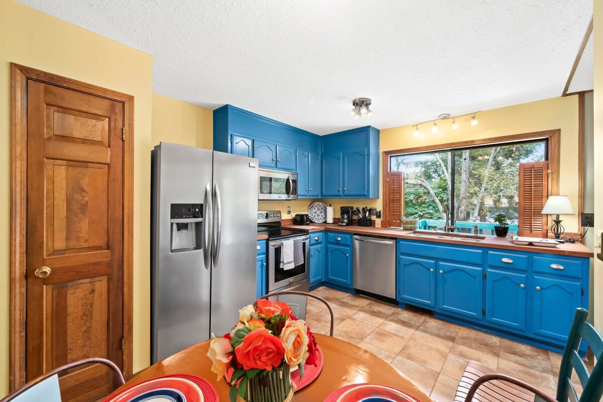 Backyard and Near Space Center - Jolly Green Giant