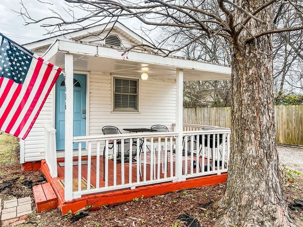 Schiffman Northeast Nook