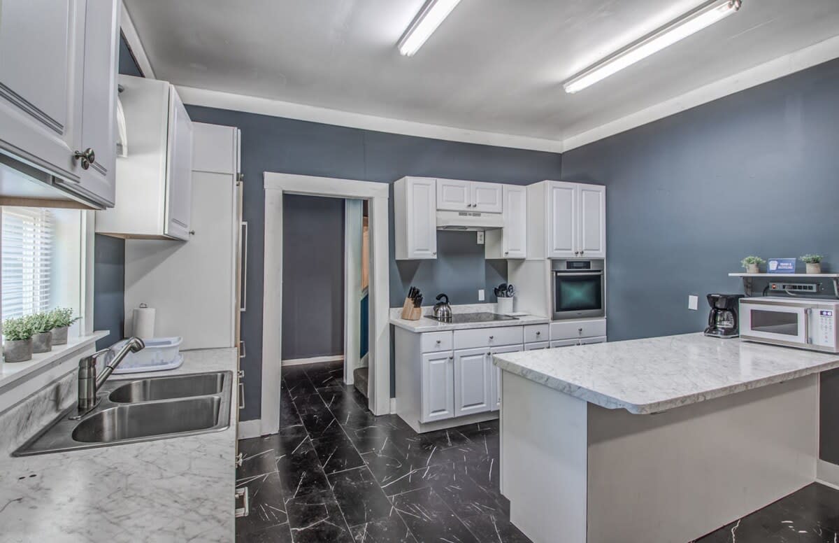 Blue Hideaway - Mins to Downtown