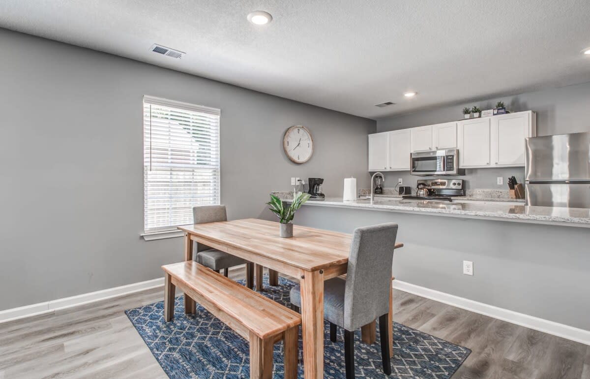 Minutes to the Memphis Zoo! The Berclair Cottage