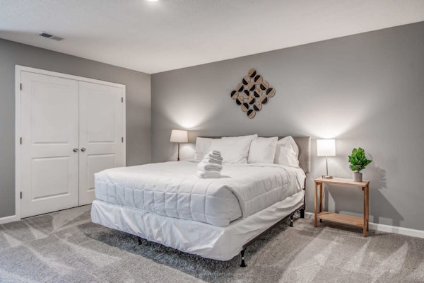 Minutes to the Memphis Zoo! The Berclair Cottage