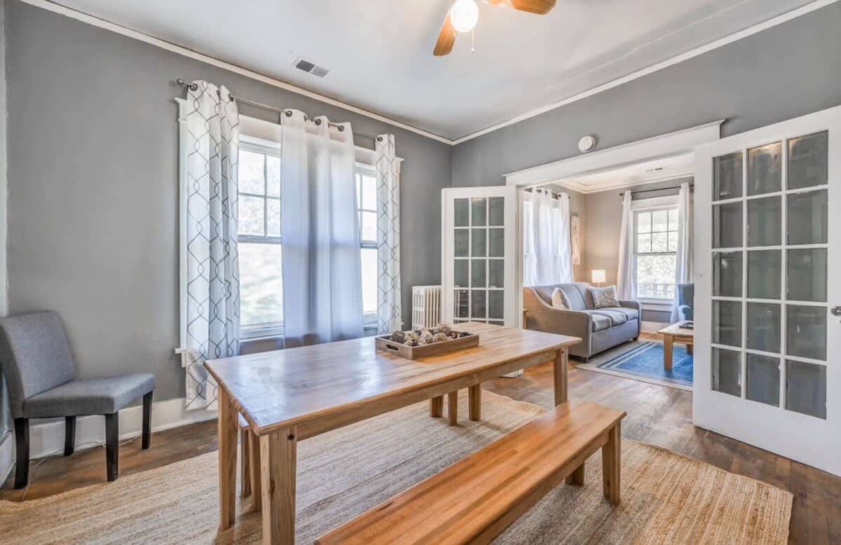 10 Min to U of Memphis-Rozelle Retreat Left Unit