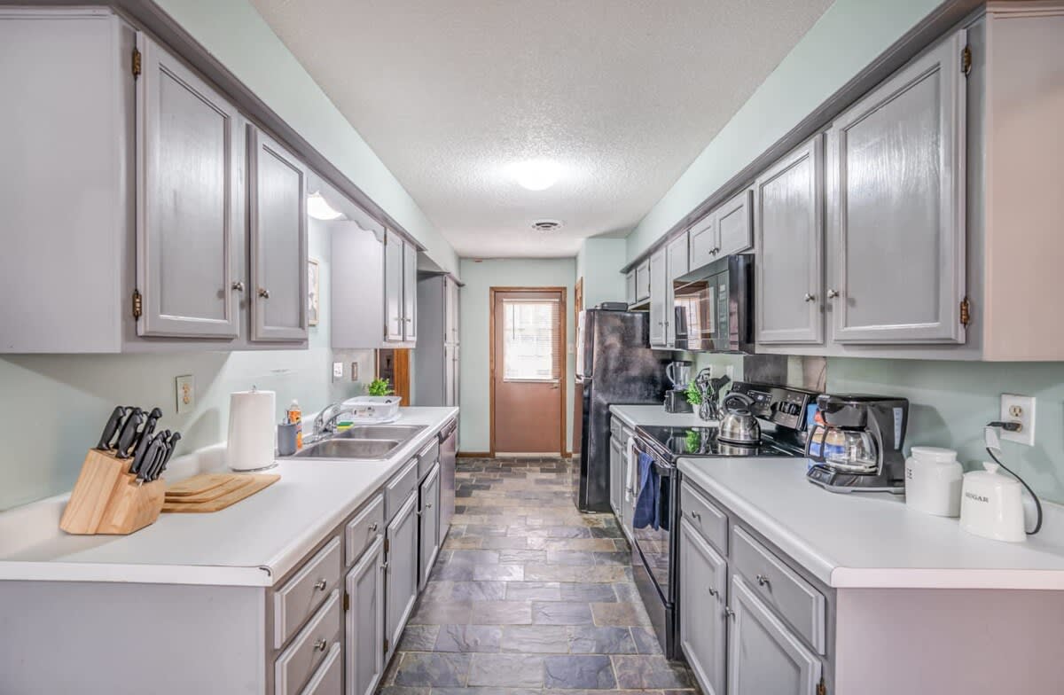 Near Shelby Farms & Greenline- Cordova Comfort