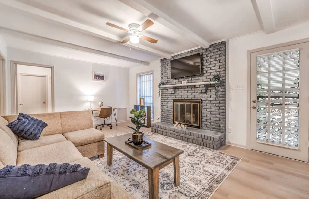 Pinecrest Cottage