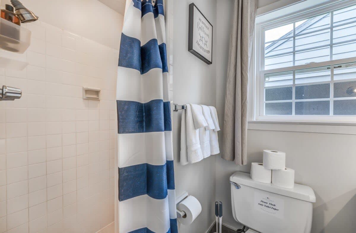 Judy Lynn Collective