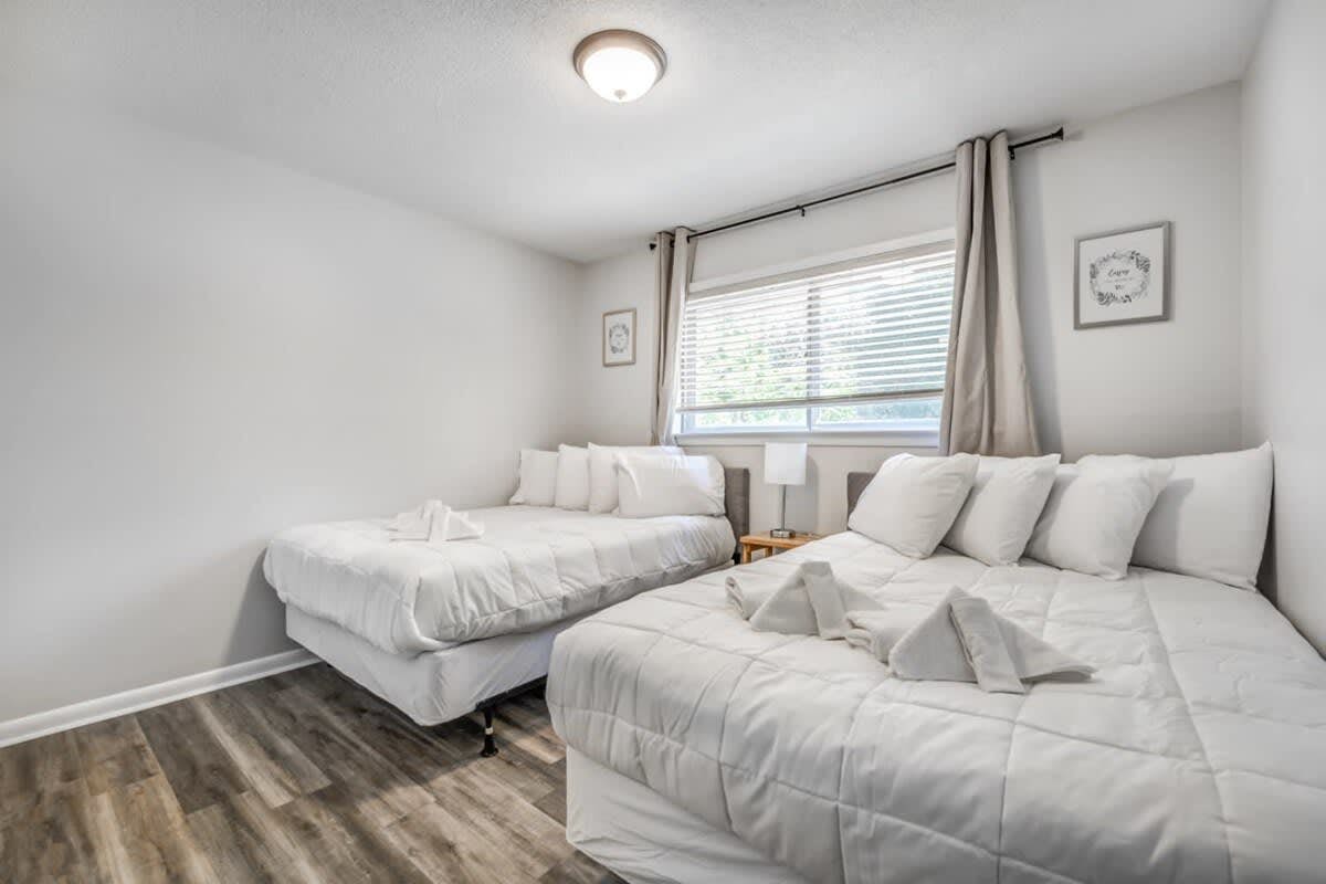 Judy Lynn Collective