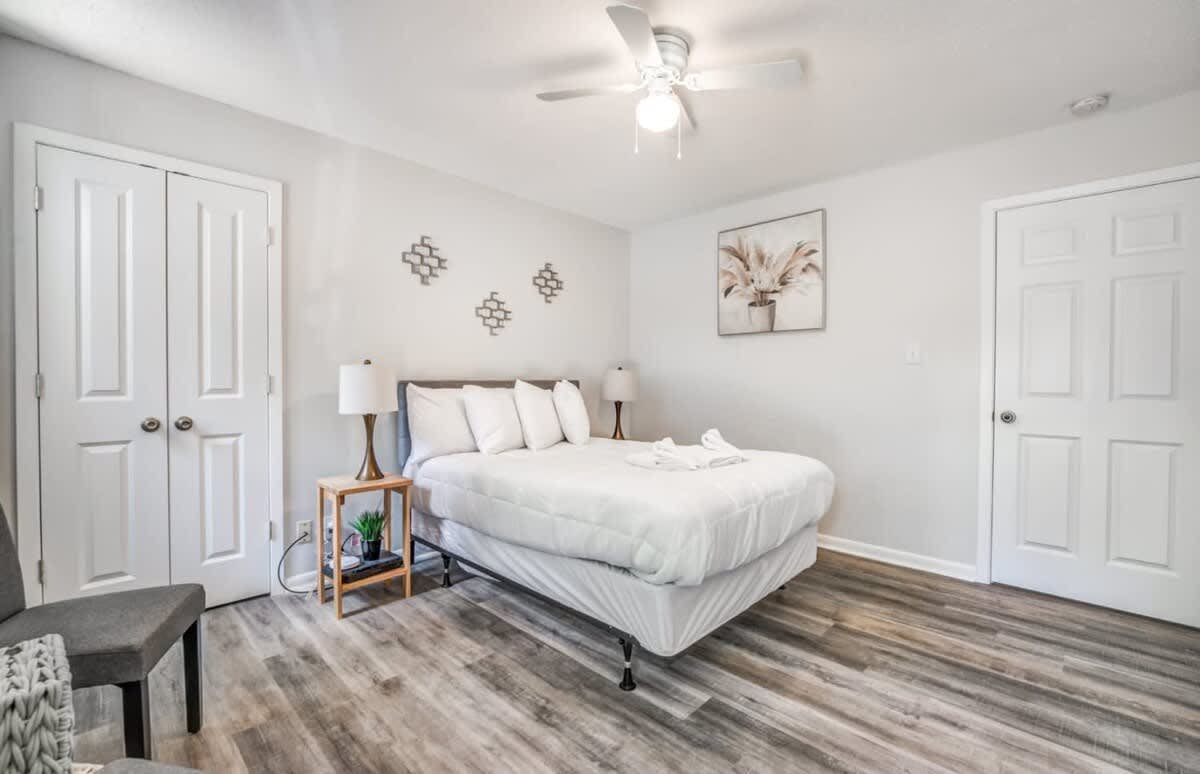 Judy Lynn Collective