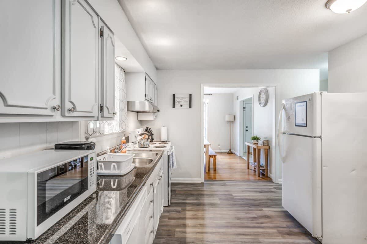 Judy Lynn Collective