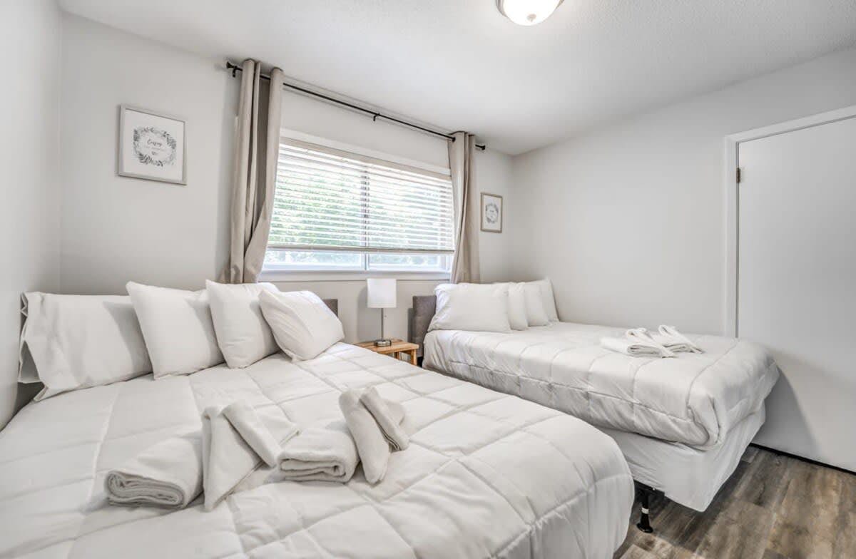 Judy Lynn Collective