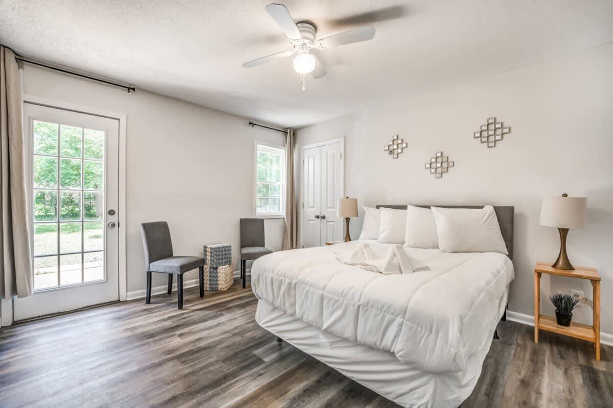 Judy Lynn Collective