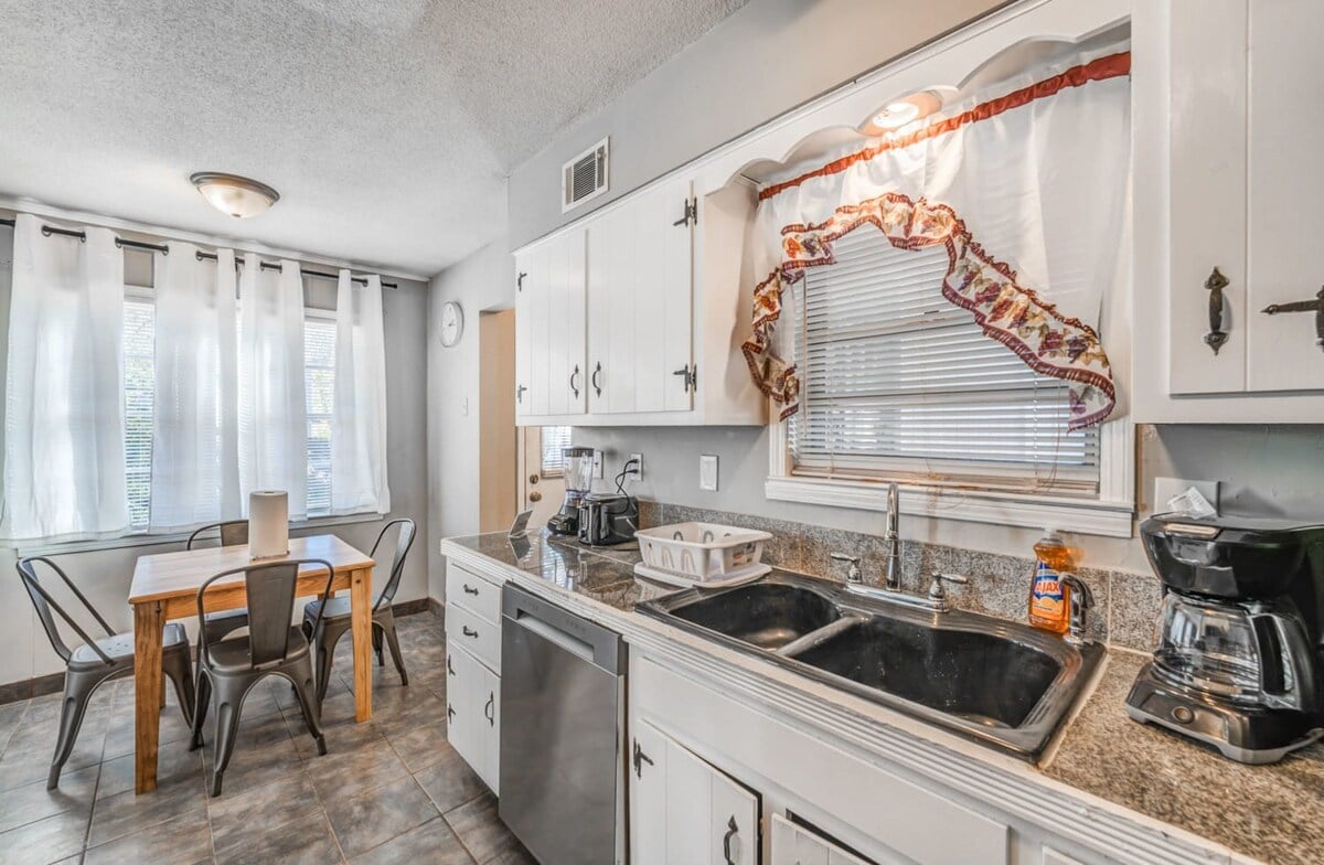 Yale Gather Hideaway